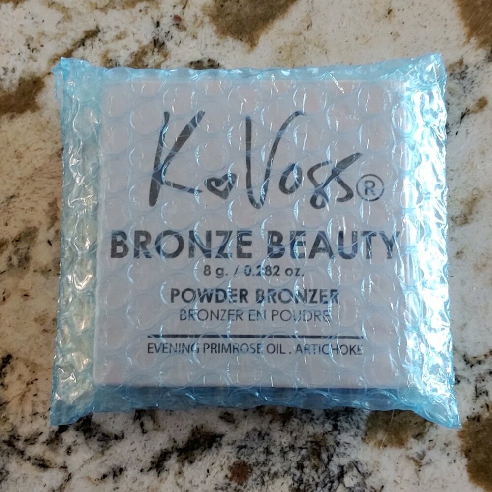 K Voss Powder Bronzer